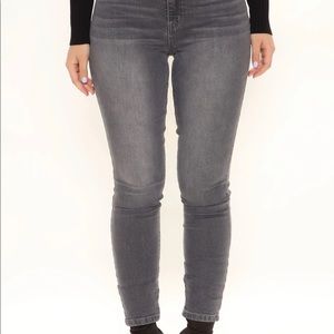 Fashion Nova “Jessica” skinny jeans